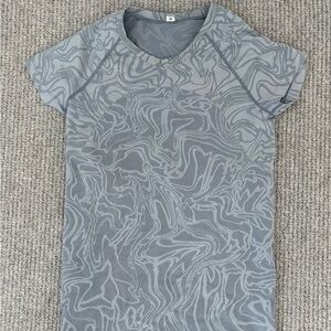 Gray Patterned Swiftly Tech SIZE 6